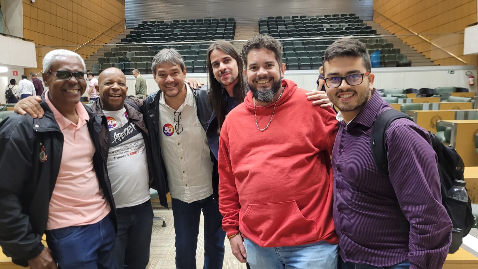 Sinteps presente na sessão solene de homenagem às professoras e aos professores, na Alesp, em 14/10/2024, organizada pela deputada Professora Bebel (PT)